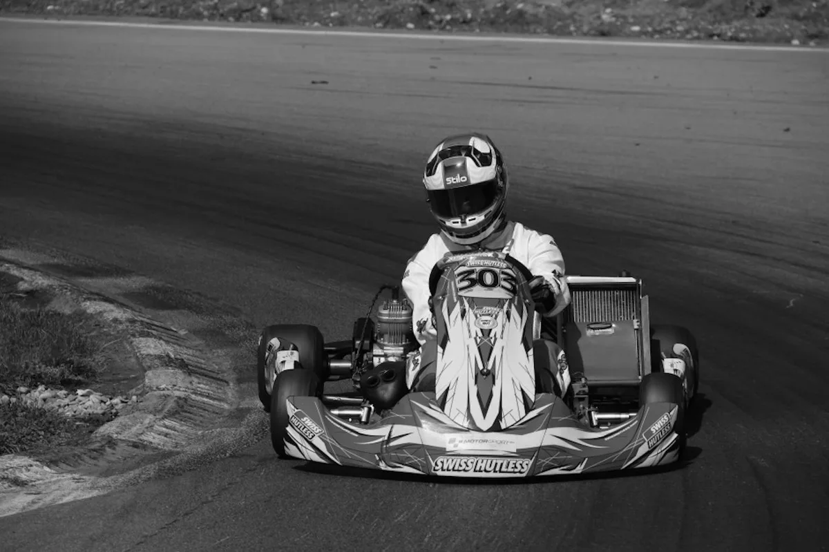 La comunidad del karting internacional lamenta la muerte del joven piloto suizo Joaquim Van Thuyne
