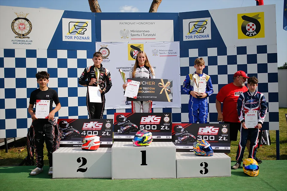 Julia Angelard triunfa en Poznań y lidera el campeonato polaco