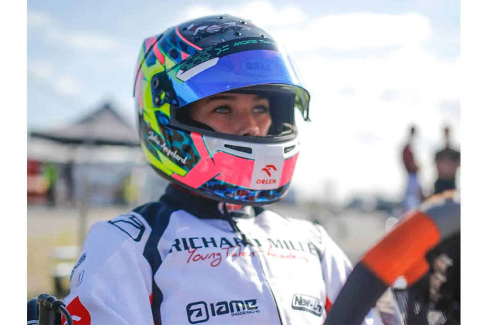 Julia Angelard mantiene su lucha en Junior OK tras quinta posición en Słomczyn